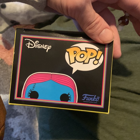 Disney nightmare before Christmas Sally pop funko neon figure ( 16 ) - Picture 5 of 6